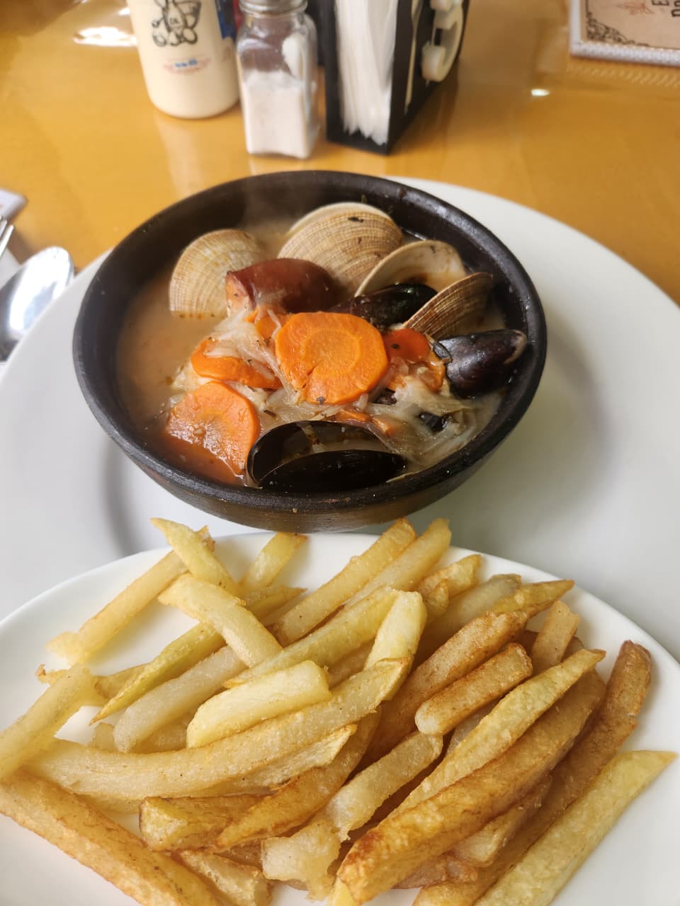 Pollo mariscal